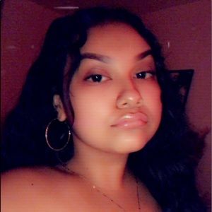 Meet your Posher, Alondra